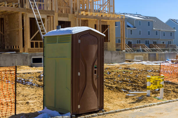 Affordable portable toilet rental in Alma, MI
